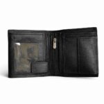 Noir Trifold - Image 3